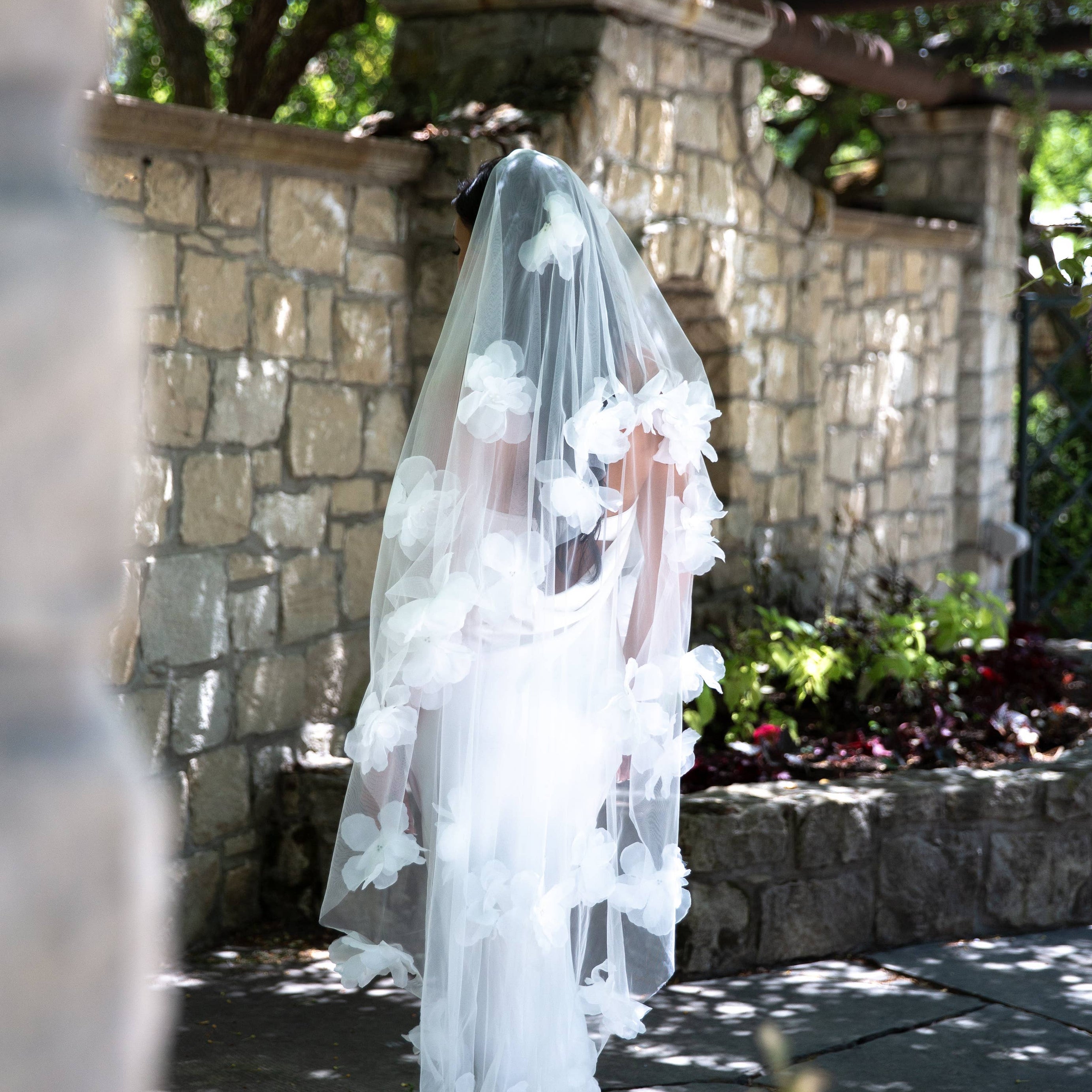 3D Floral wedding veil for modern bridal looks