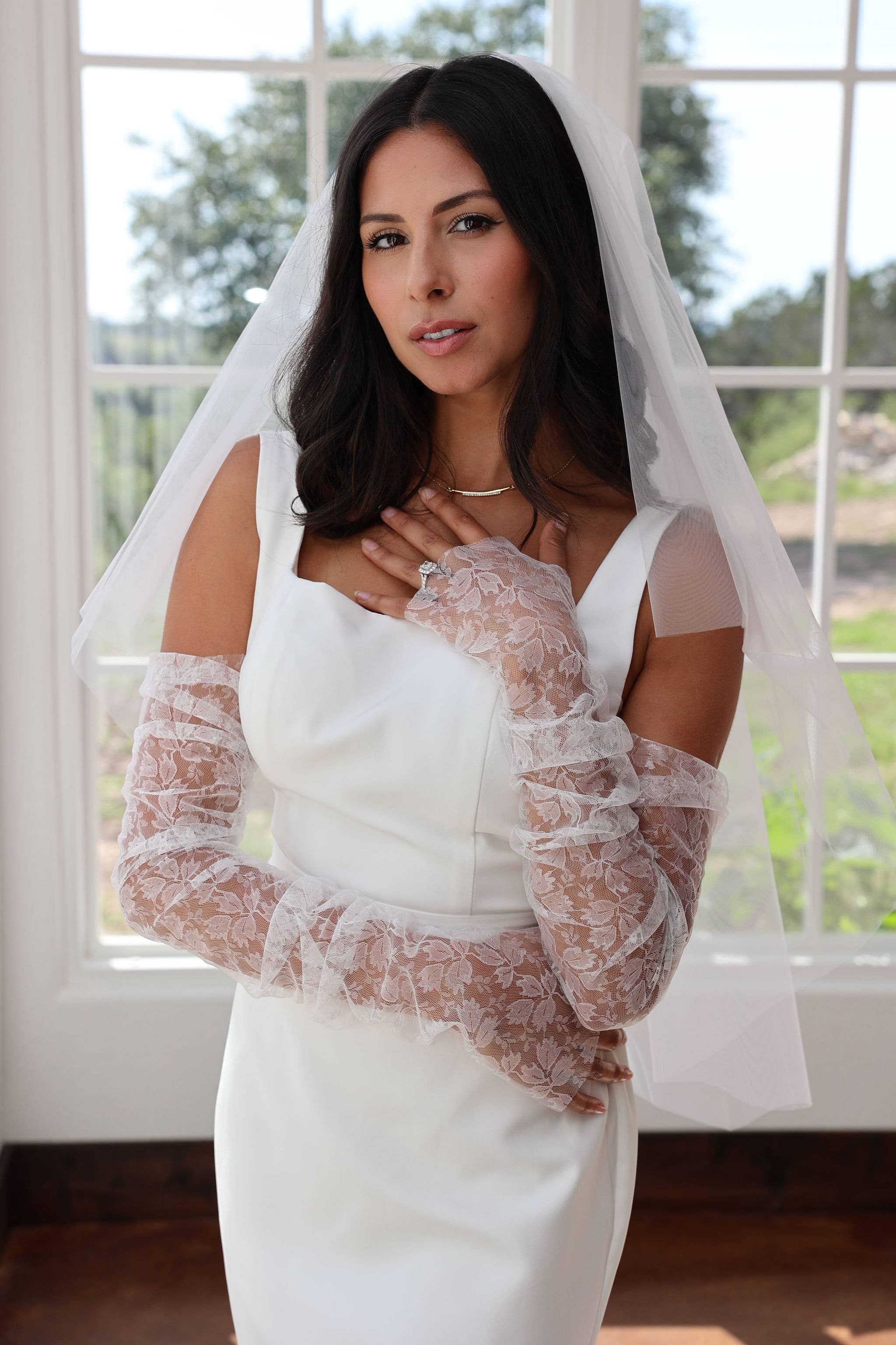 Luxury White lace Bridal sleeves, gloves