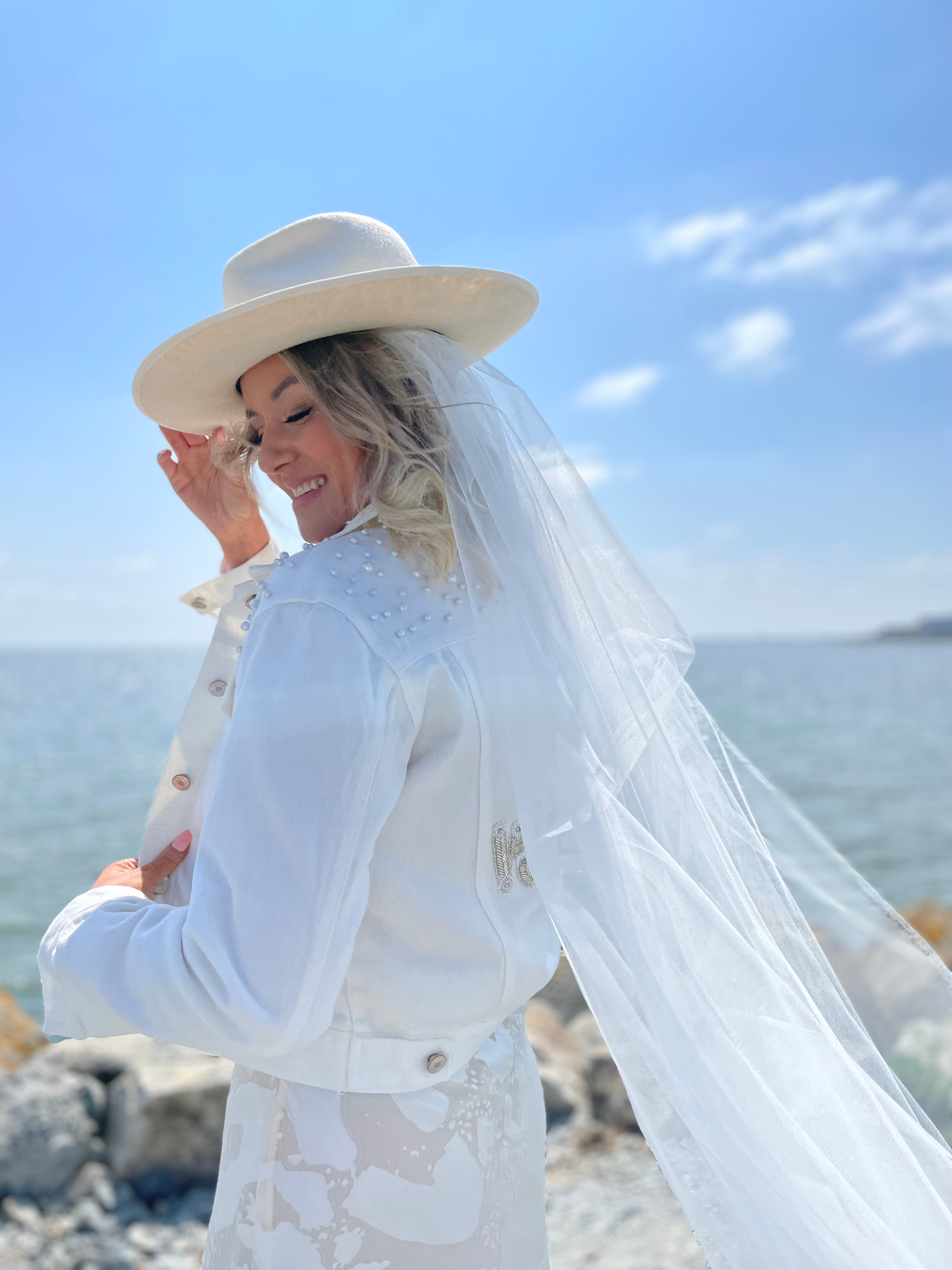 Plain Ivory Fedora image 2