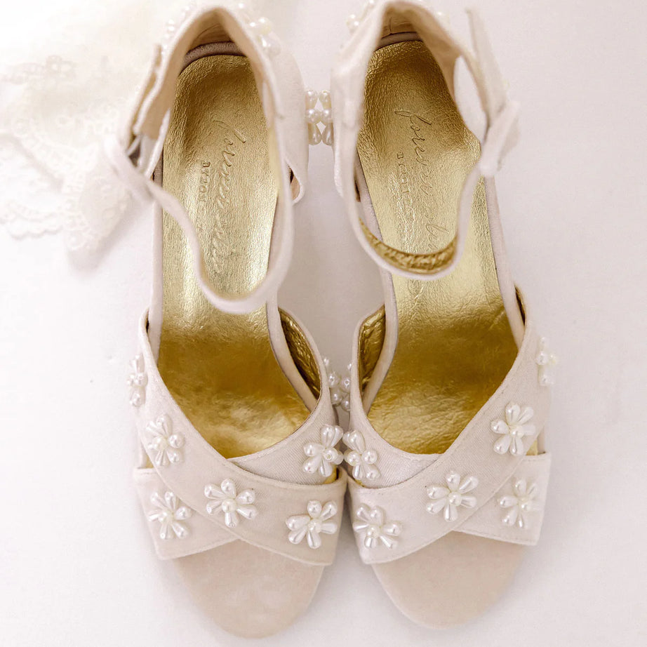 Daisy Heels - Seashell image 3