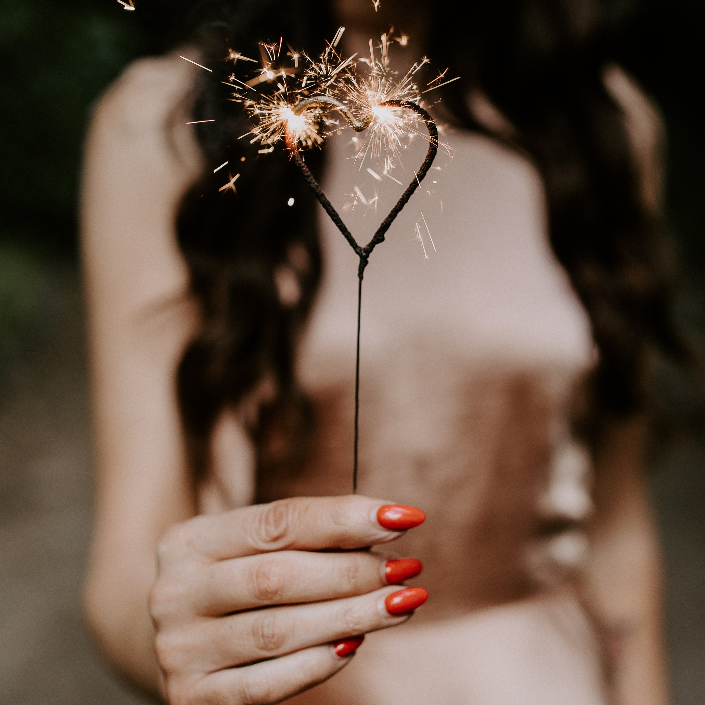 Gold Heart Sparkler image 1