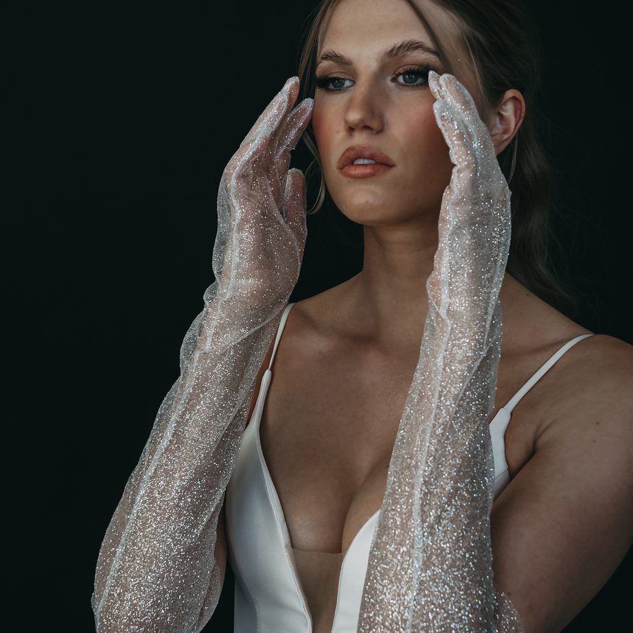 Reina Bridal Gloves