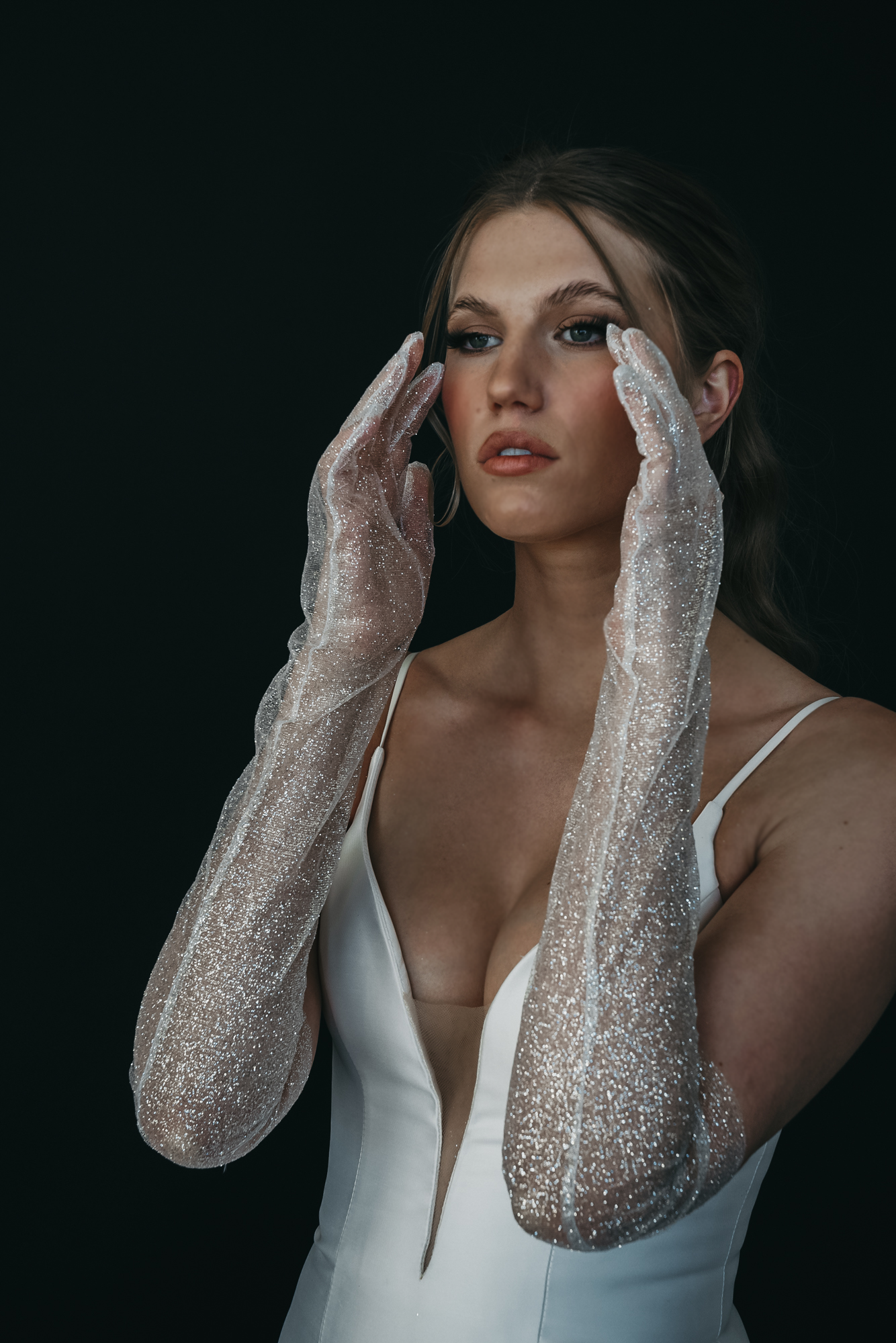 Reina Bridal Gloves