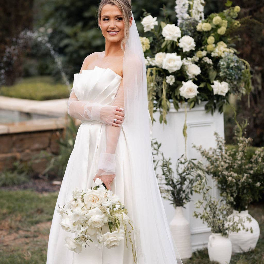 Simple minimalist bridal veil